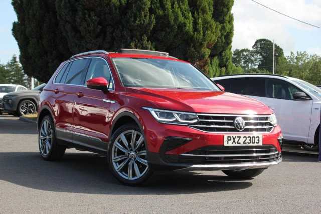 Volkswagen Tiguan 2.0 TDI 4Motion Elegance 5dr DSG SUV Diesel Red