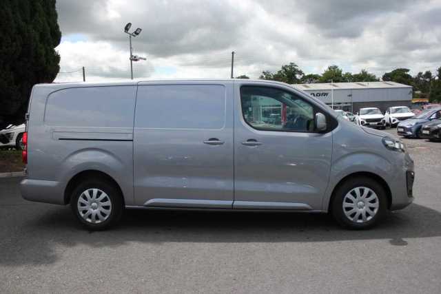 2019 Vauxhall Vivaro 2900 1.5d 100PS Sportive H1 Van