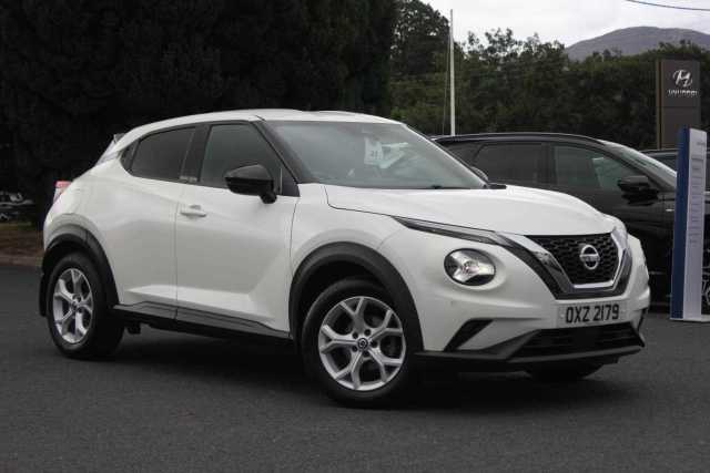Nissan Juke 1.0 DiG-T N-Connecta 5dr Petrol White