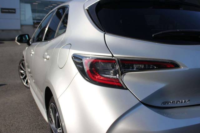 2022 Toyota Corolla 2.0 Hybrid Excel 5dr CVT [Panoramic Roof]
