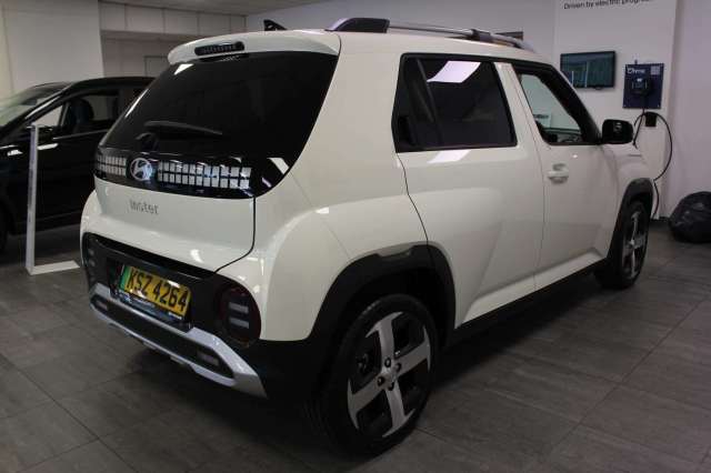 Hyundai INSTER 85kW 02 49kWh 5dr Auto