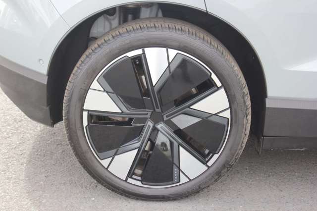 2025 Volvo Ex30 200kW SM Extended Range Ultra 69kWh 5dr Auto