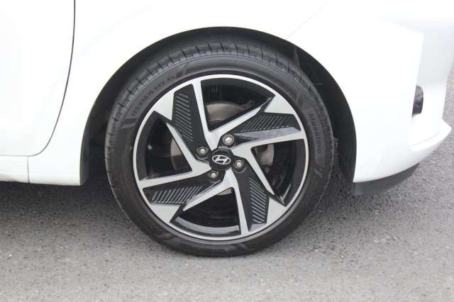 2025 Hyundai i10 1.0 [63] Premium 5dr Auto [Nav] 5(2024)