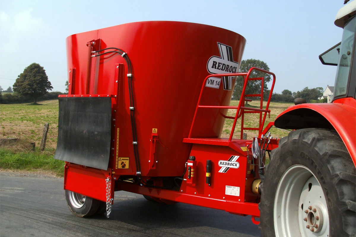 REDROCK Single Auger Mix Feeder