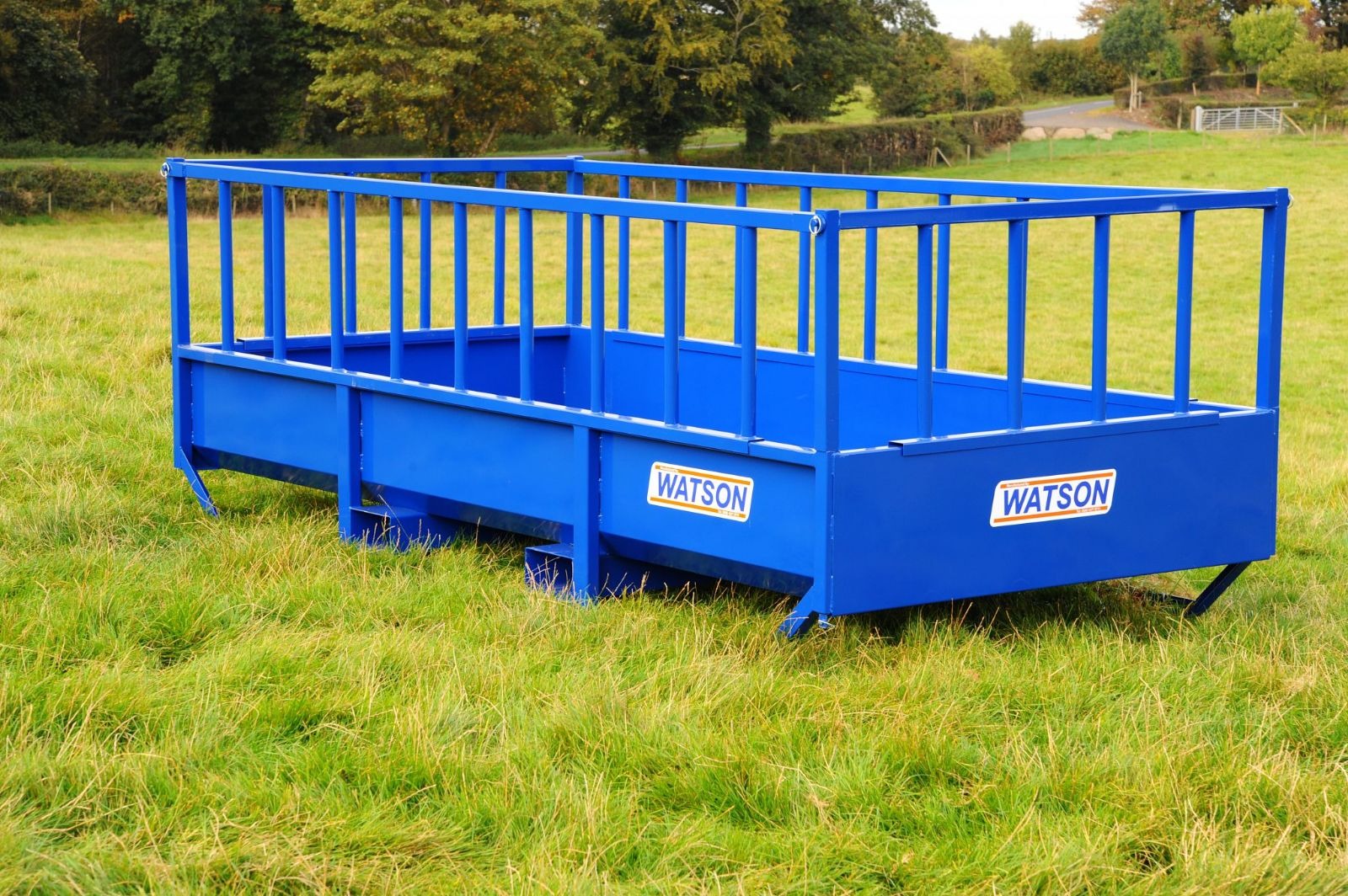 WALTER WATSON Feeding Bin